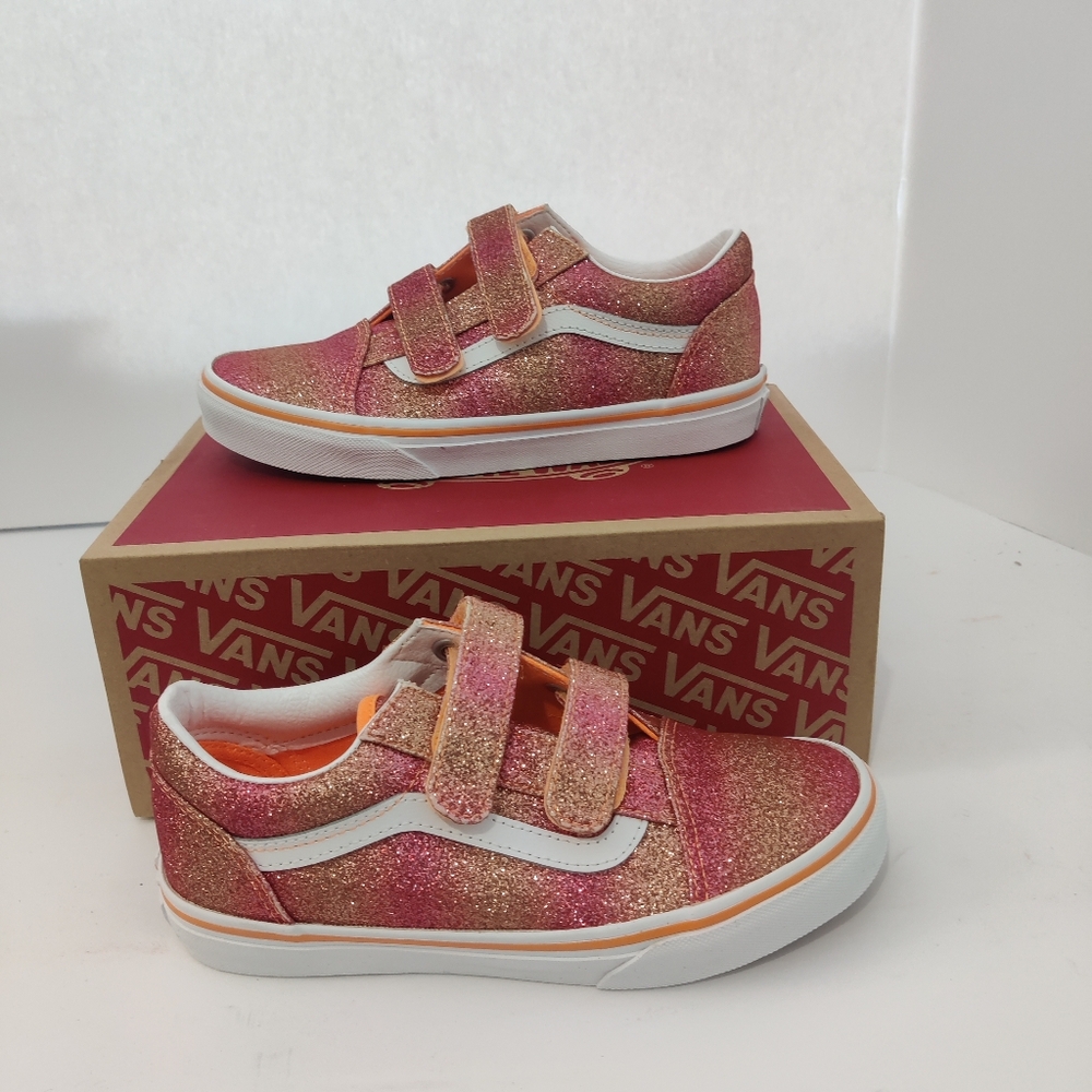 Girl's Vans Old Skool V VN0A4BUVBS7 Size 3.0 NIB MSRP $90